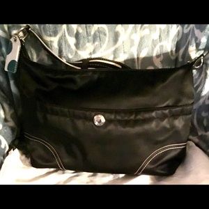 Coach Hamptons Shoulder Bag AUTHENTIC EUC